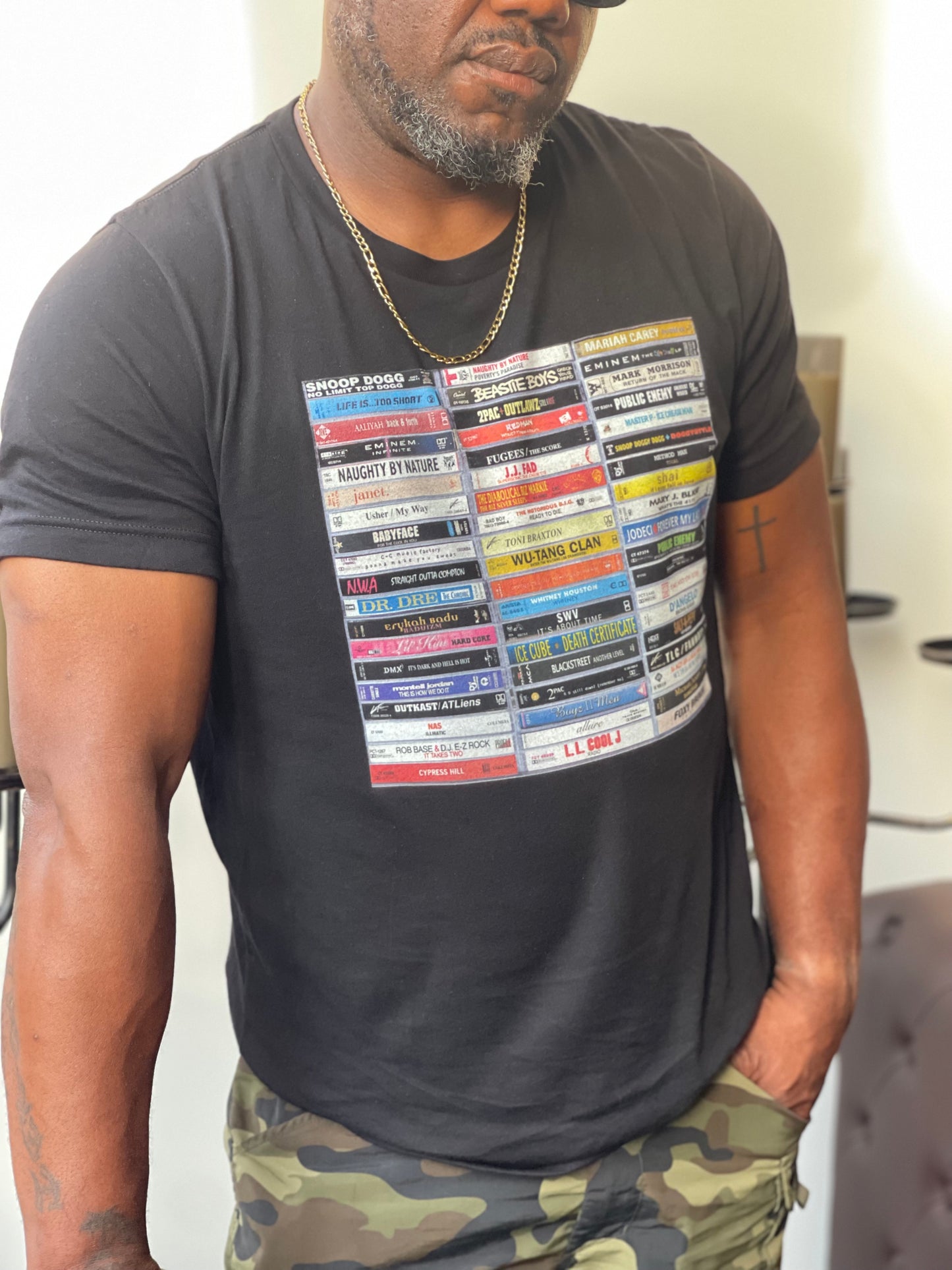 90’s hip hop/R&B tee in black!!!