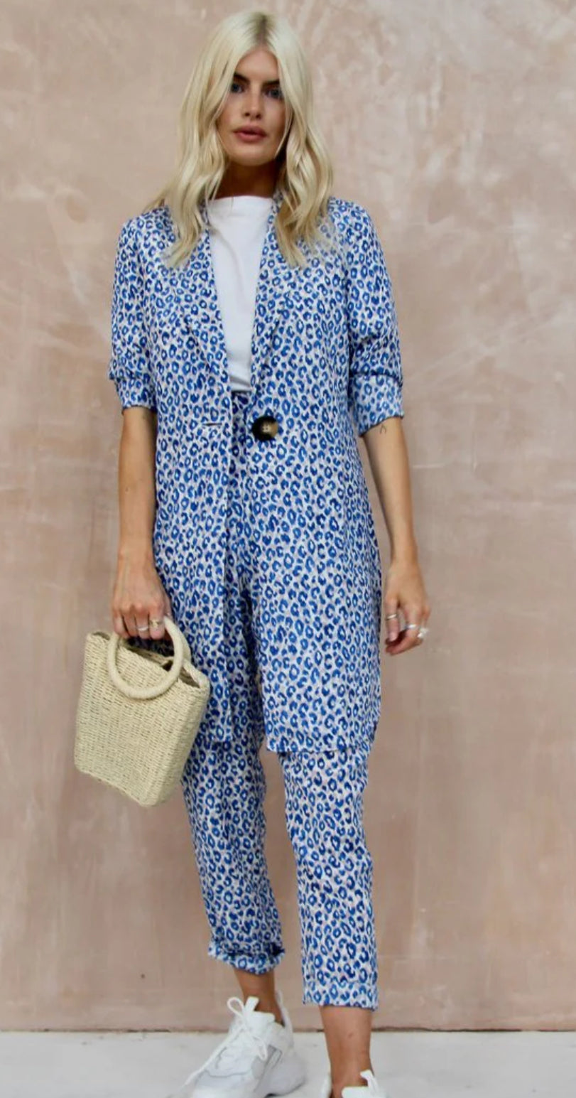 Never fully dressed vintage leopard blazer