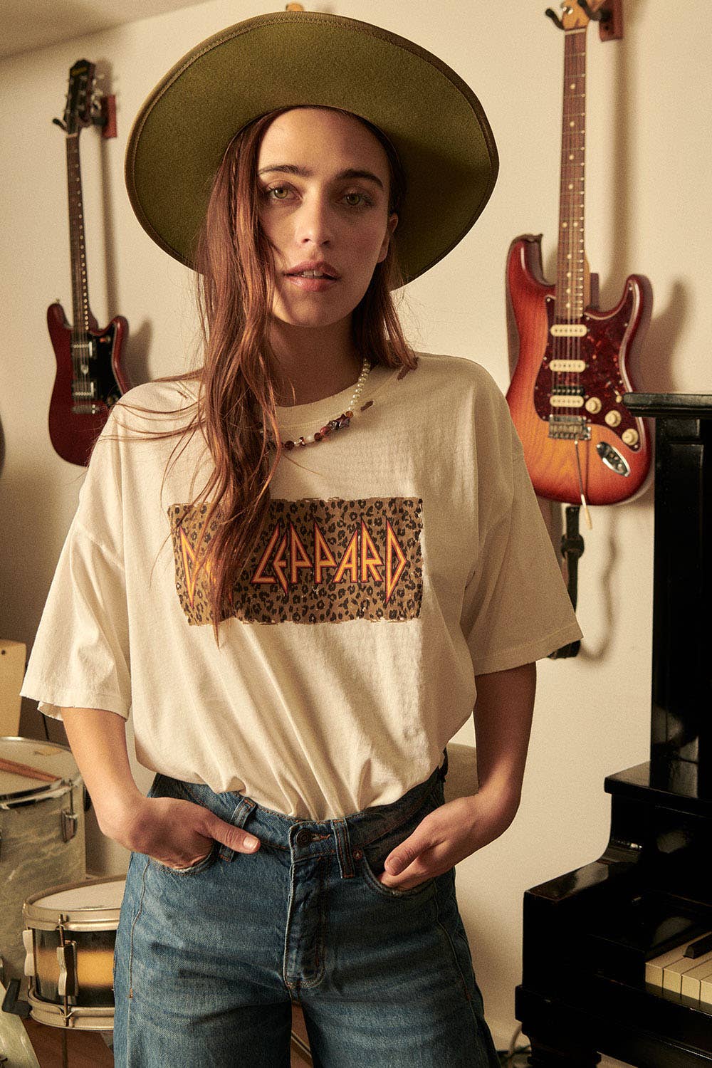 Def Leppard Leopard Print vintage Graphic Tee
