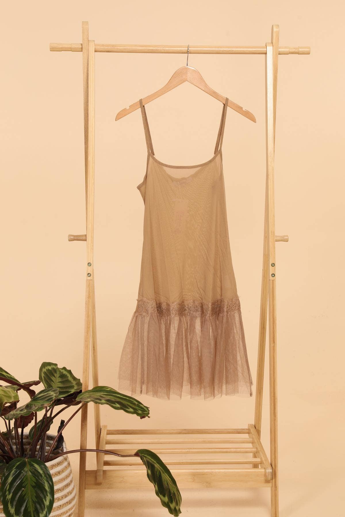 TheTulle slip (o/s)