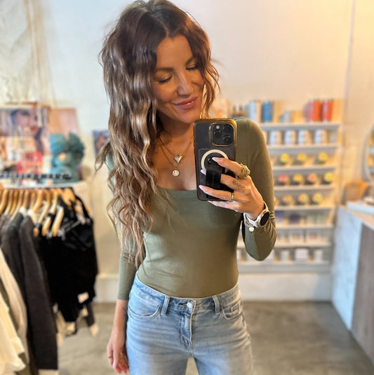 The perfect scoop top(more colors)