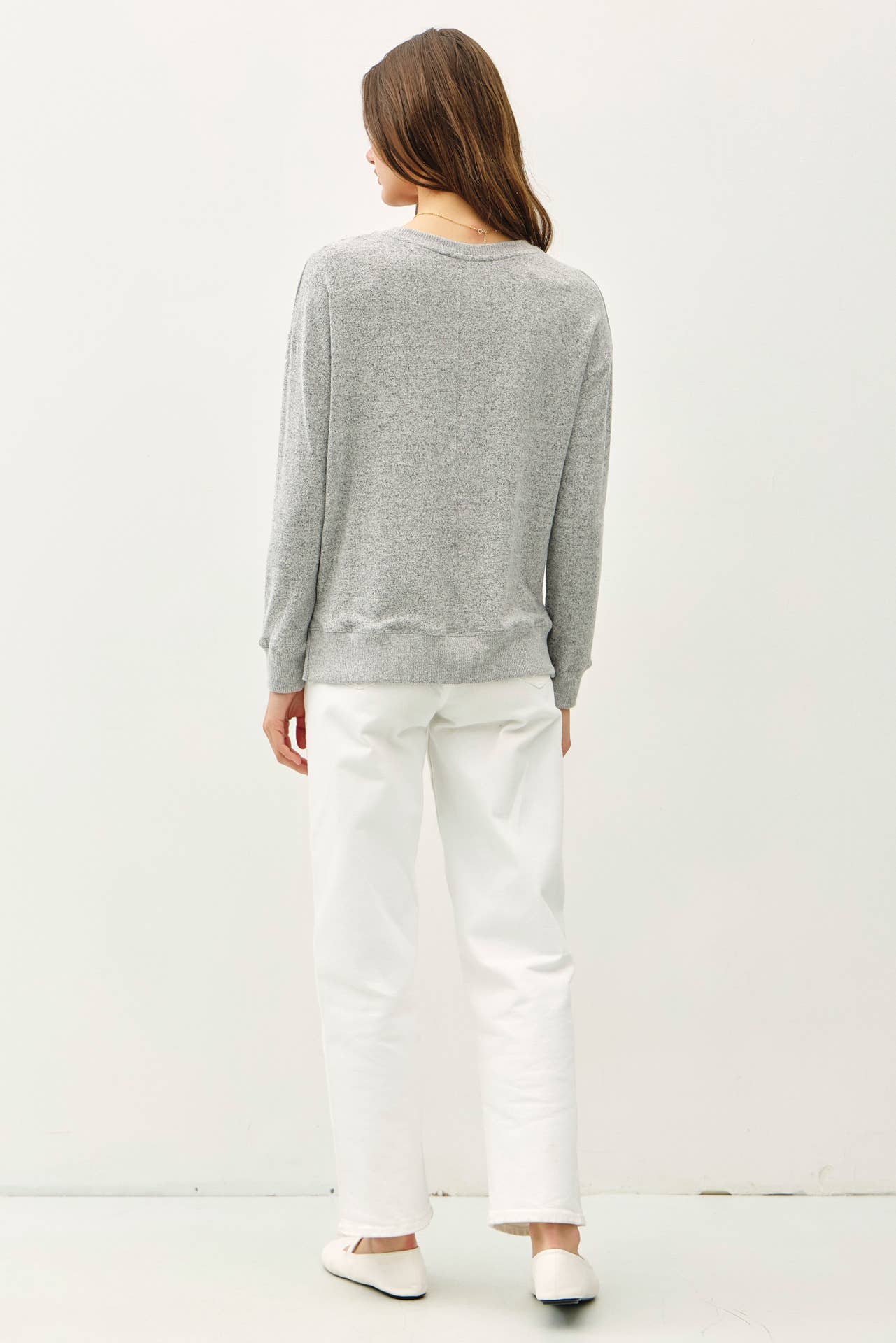 HACCI BRUSHED PULLOVER KNIT TOP