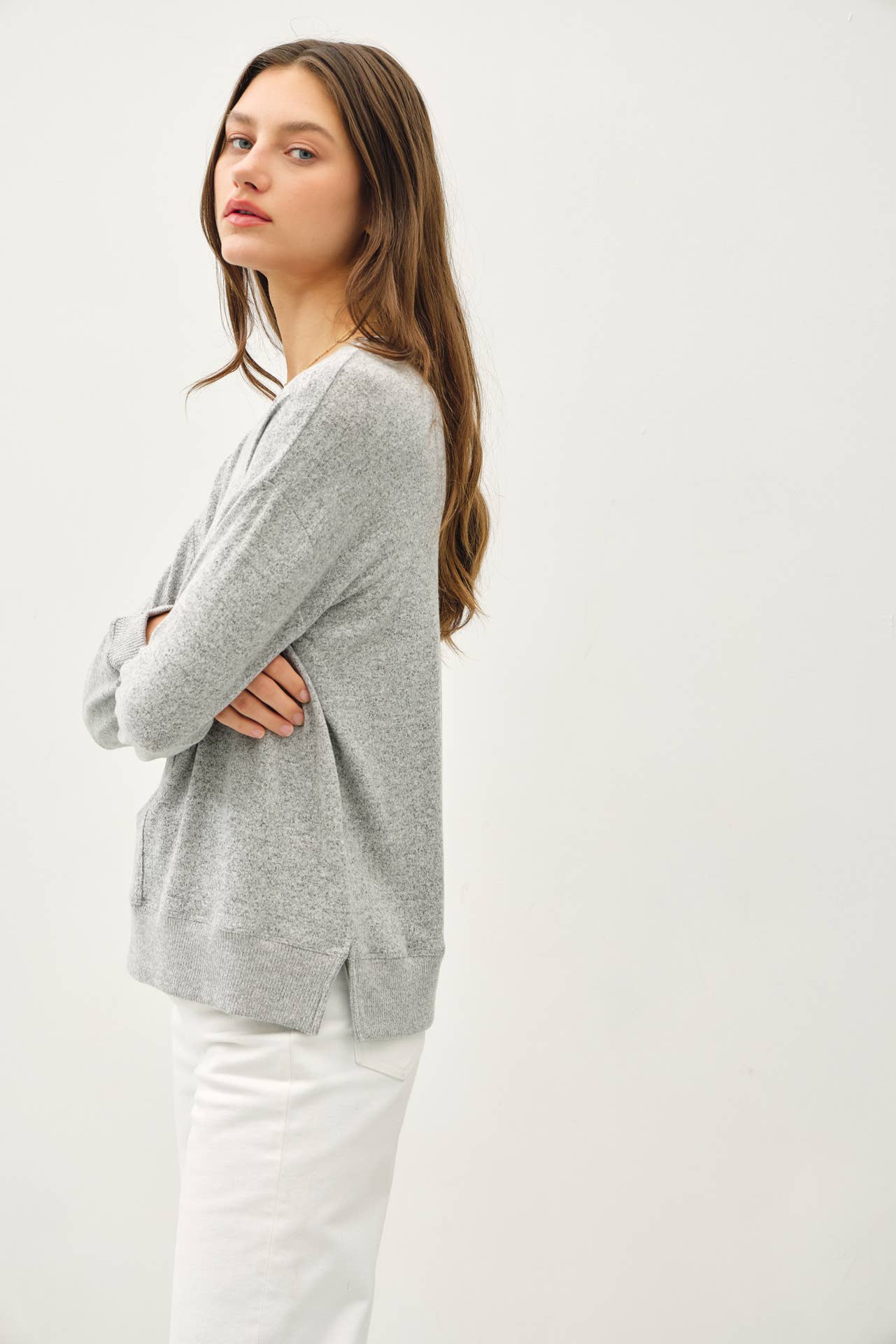 HACCI BRUSHED PULLOVER KNIT TOP