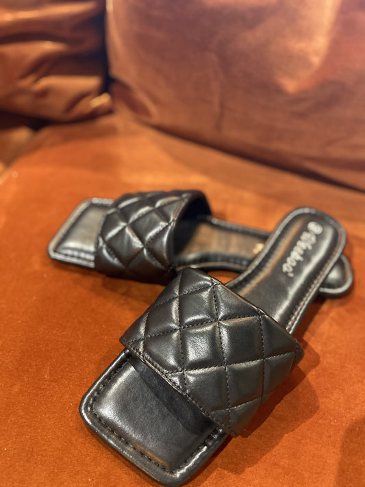 Black Quilted Slide