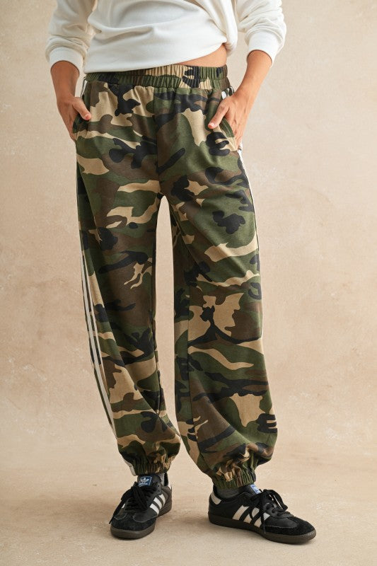 Vintage camo joggers