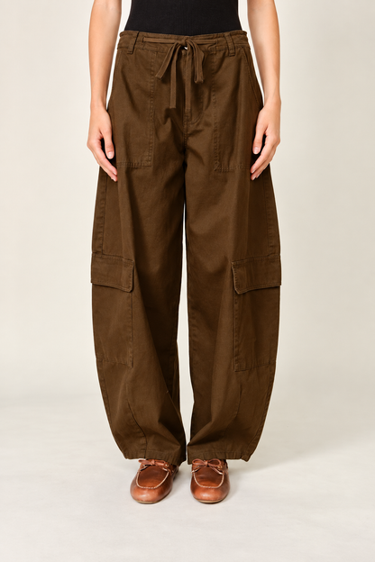 The utility barrel pants