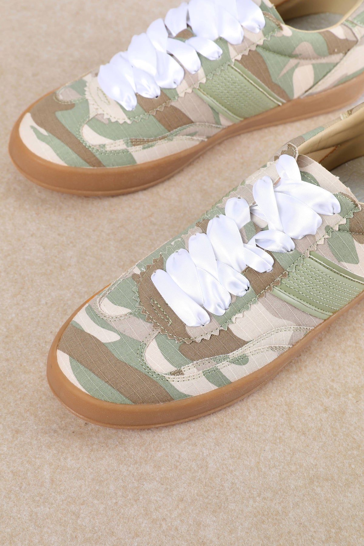 DIXIE Camo sneaker