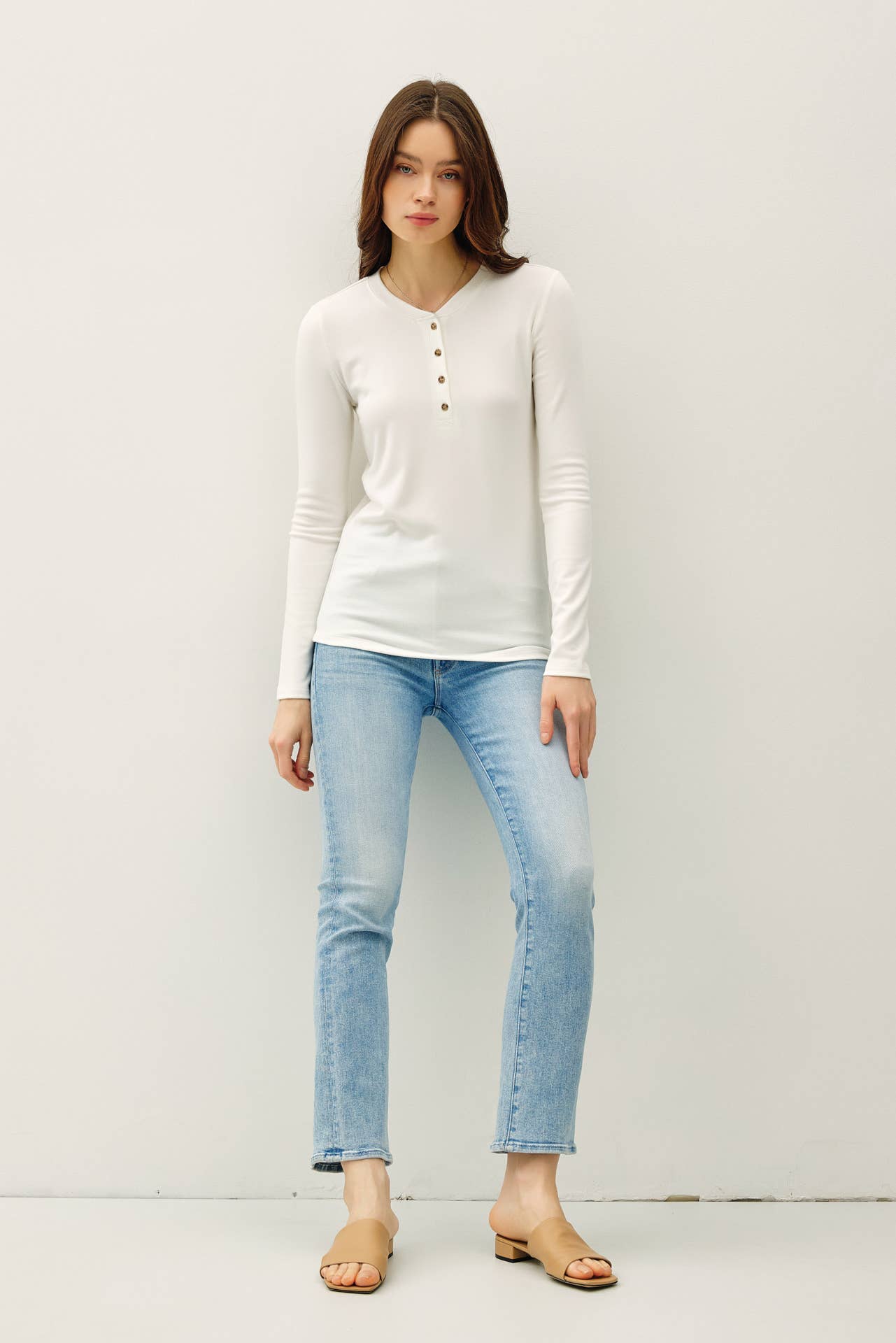 ULTRA SOFT BASICS LONGLEEVE HENLEY TOP