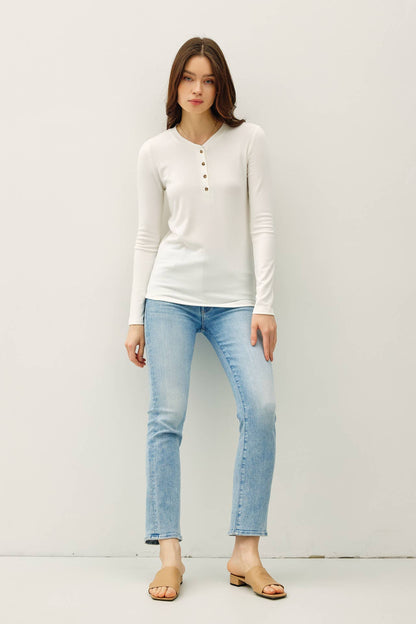 ULTRA SOFT BASICS LONGLEEVE HENLEY TOP