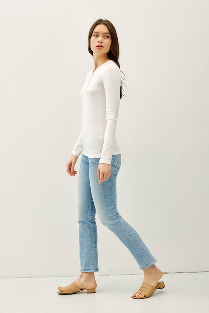 ULTRA SOFT BASICS LONGLEEVE HENLEY TOP