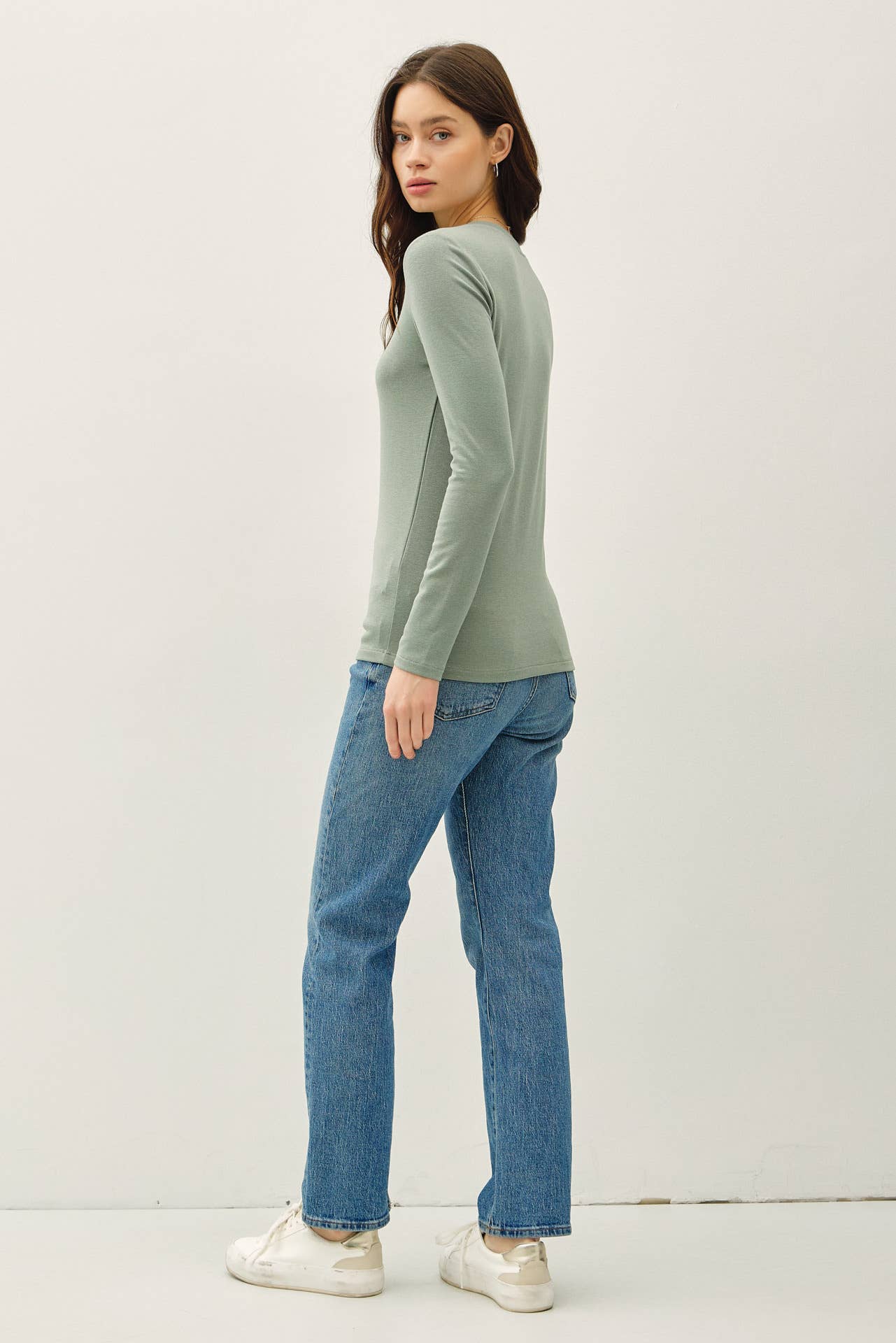 ULTRA SOFT BASICS LONGLEEVE HENLEY TOP