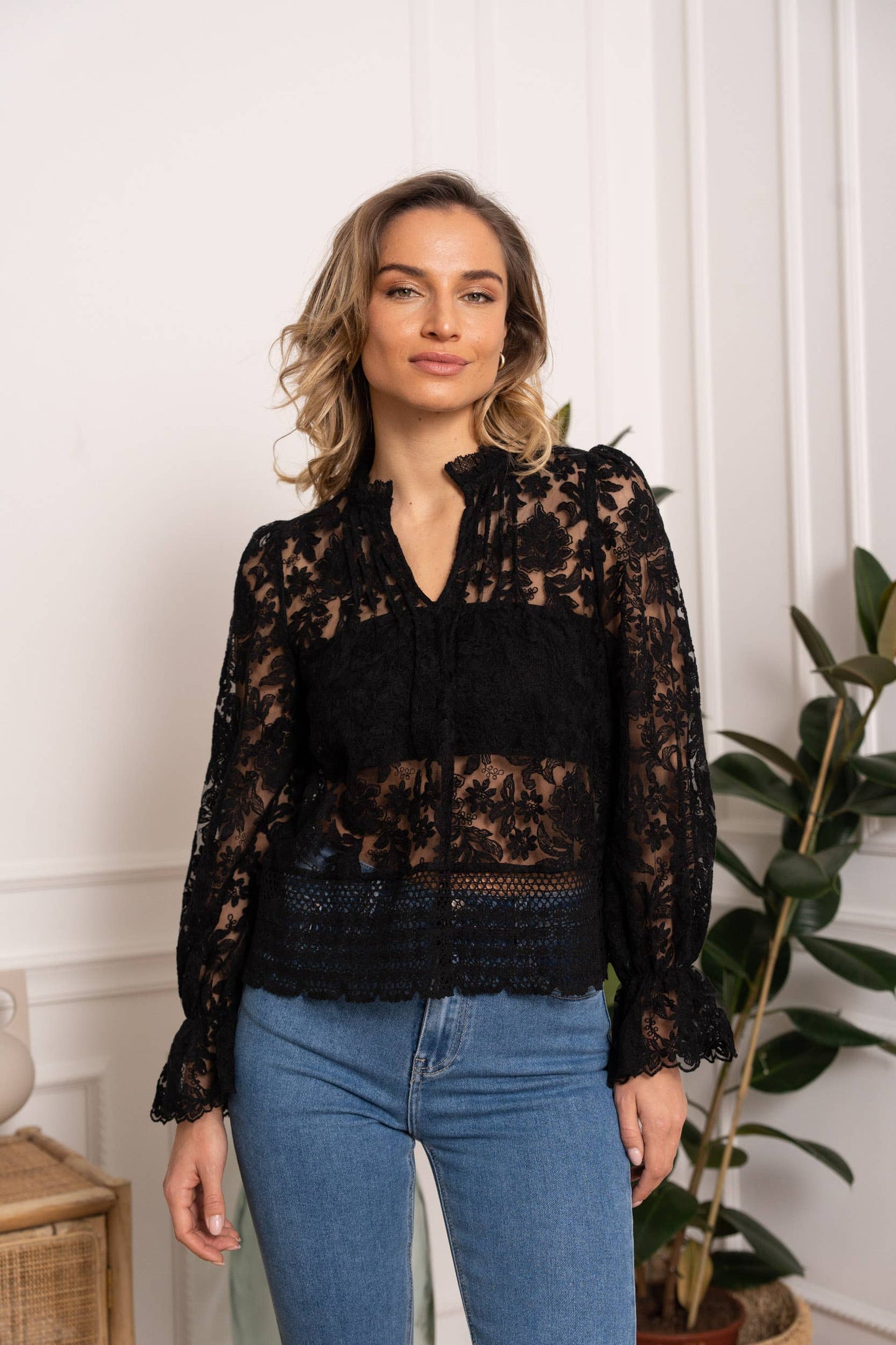 Kenia lace blouse