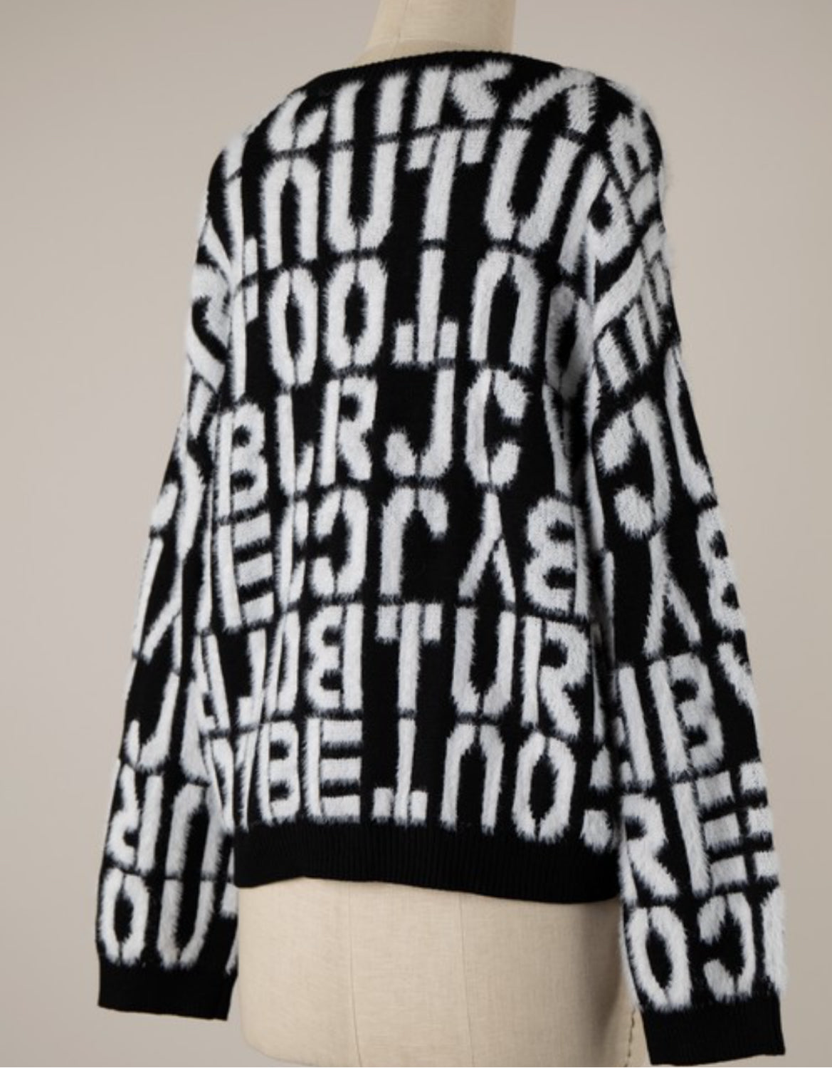 The print sweater