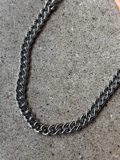 Saints & Sinners layering Cuban chain