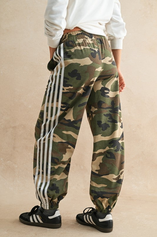 Vintage camo joggers