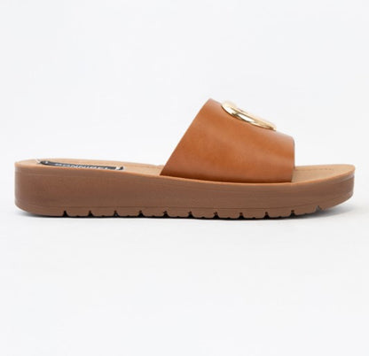 Heart to heart sandals
