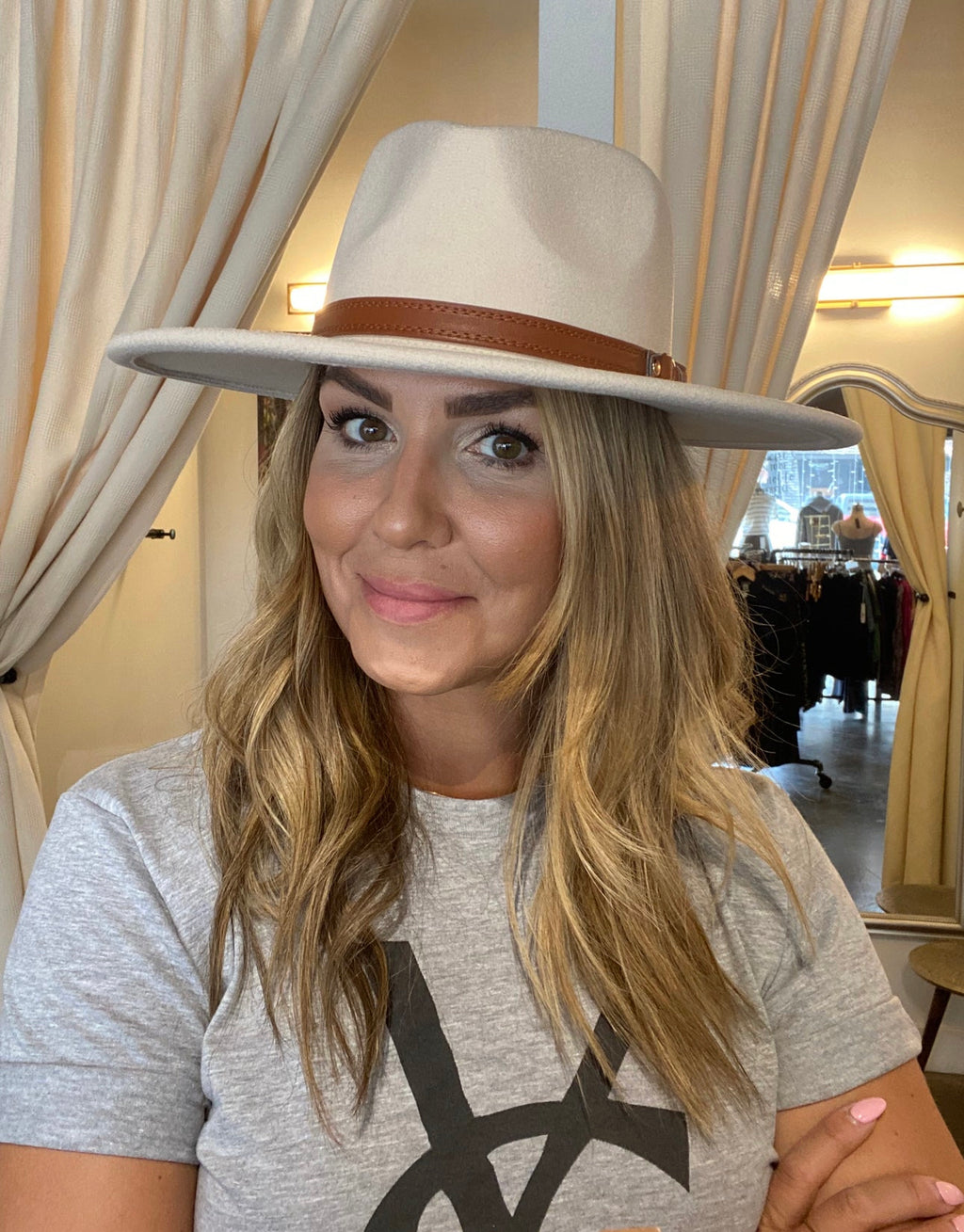 Dandy hat