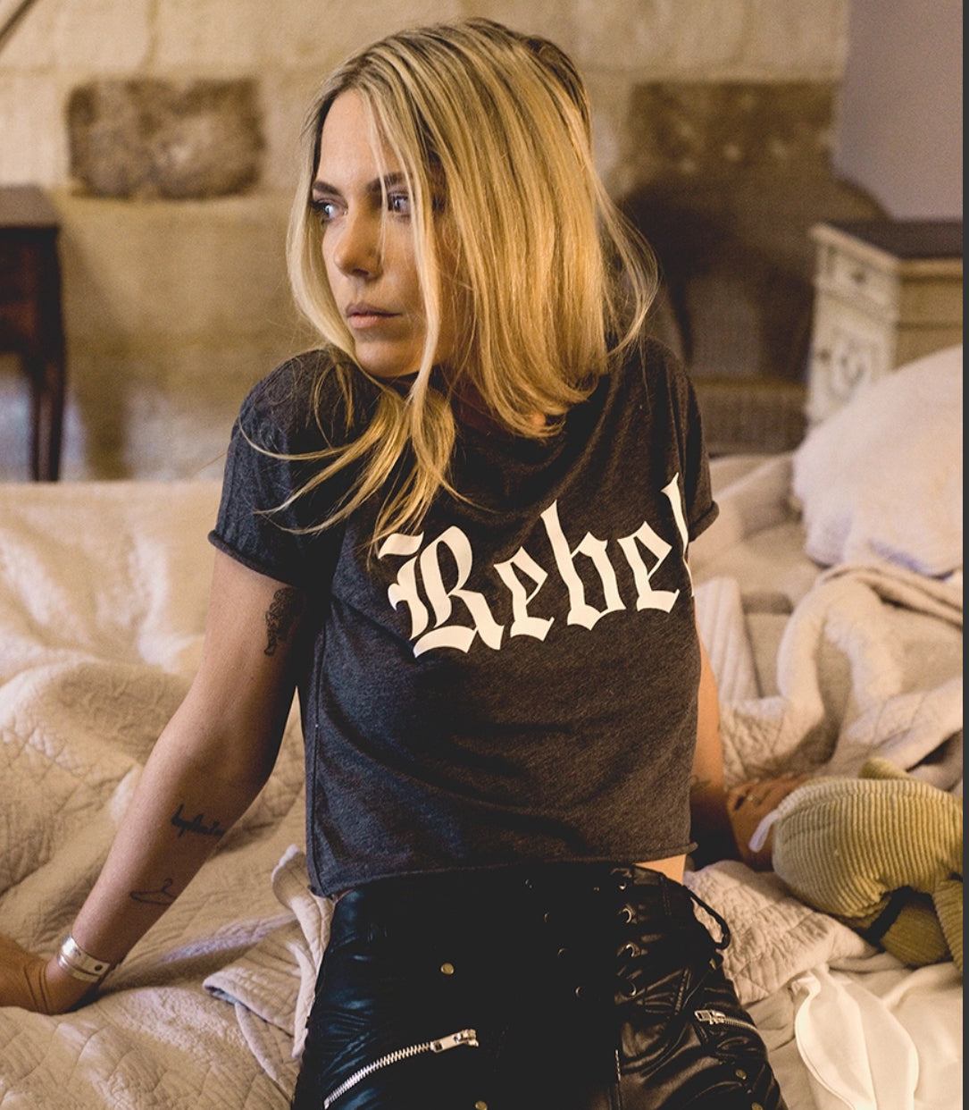 Rebel cropped tee
