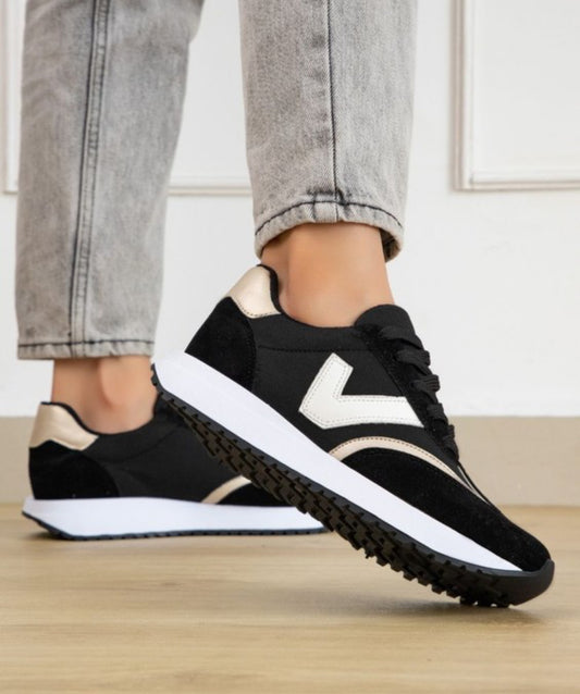 The ace sneaker
