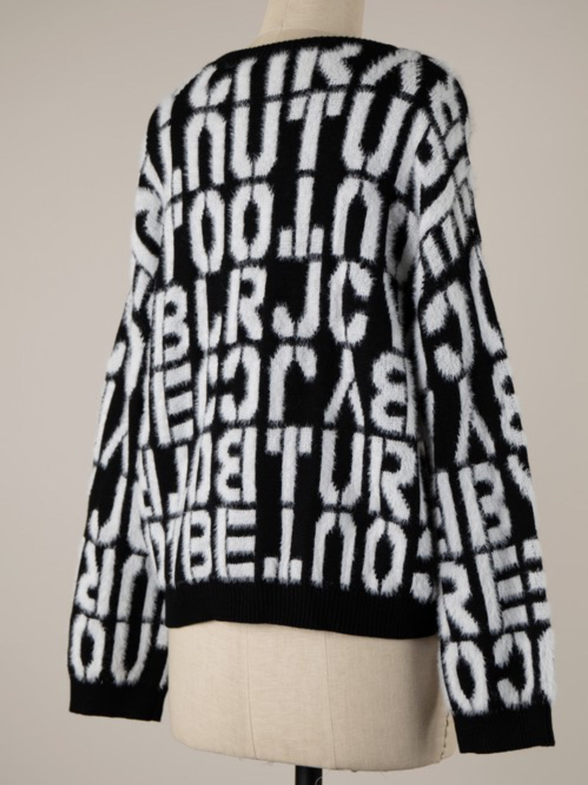 The print sweater