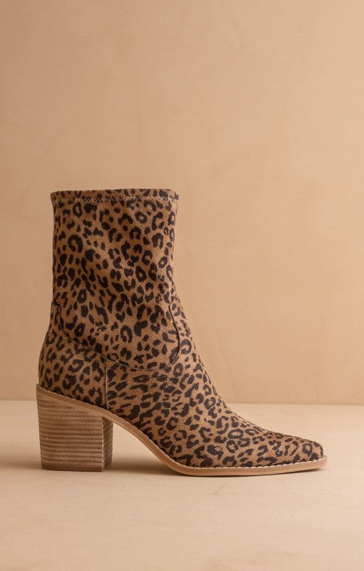 The Vienna sleek ankle bootie