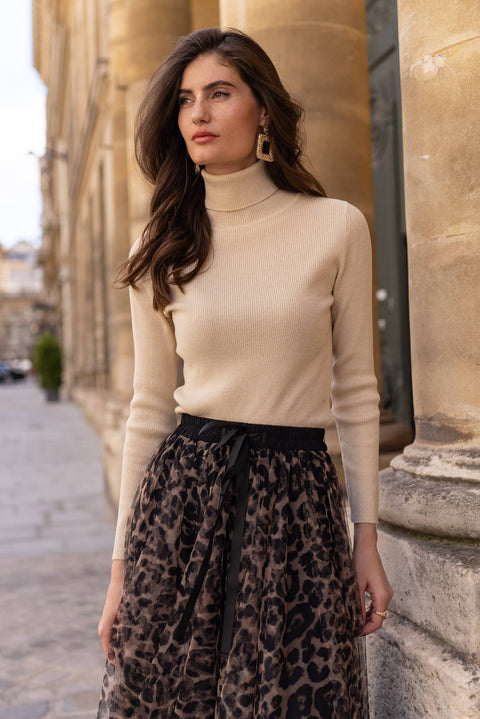 Bordeaux knit turtleneck