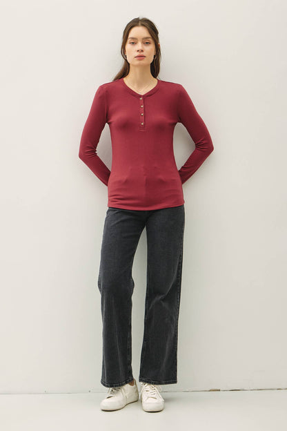 ULTRA SOFT BASICS LONGLEEVE HENLEY TOP
