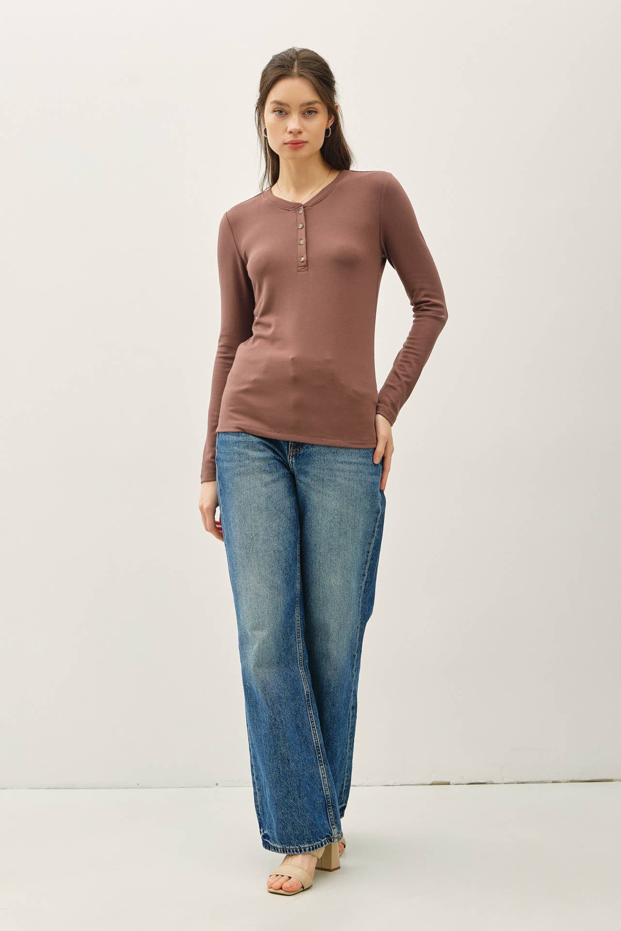 ULTRA SOFT BASICS LONGLEEVE HENLEY TOP