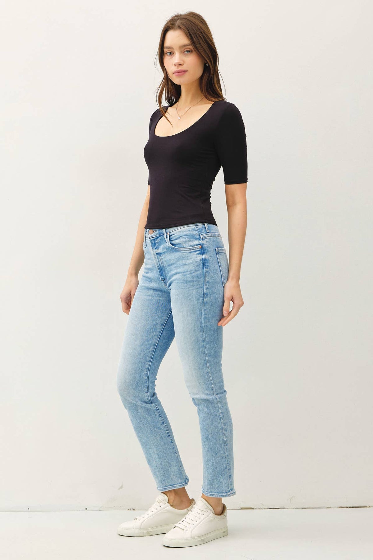 The square scoop top