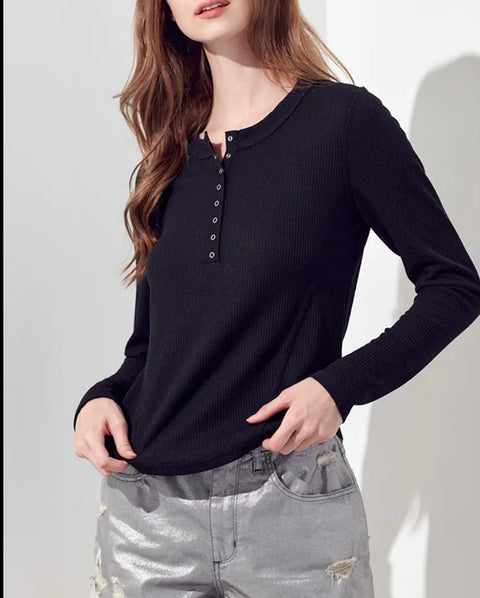 Lily Henley