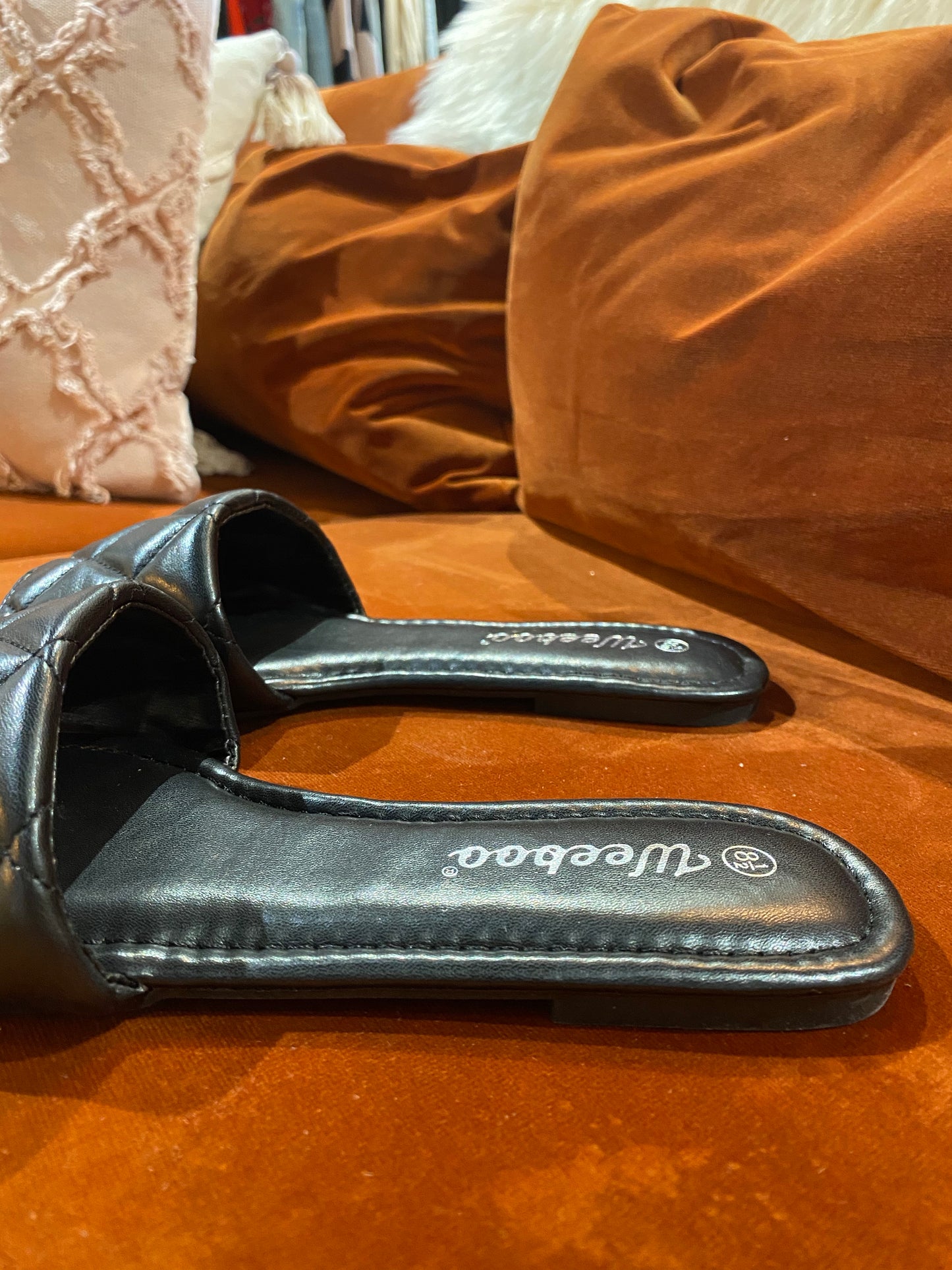Black Quilted Slide