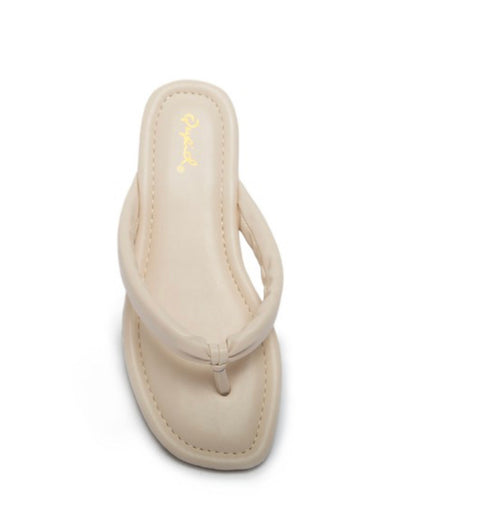 Jolie flat sandal